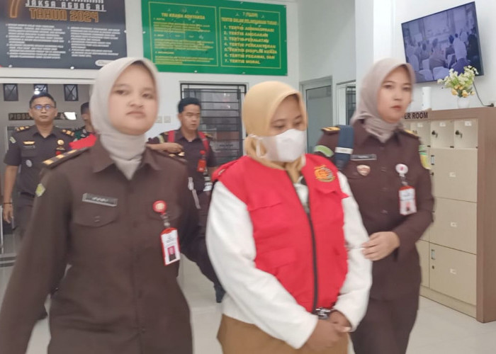 Suami Istri Pegawai DLH Bateng Jadi Tersangka Korupsi Kerjasama dengan XL Axiata
