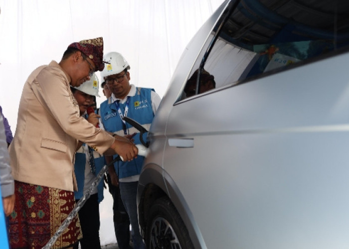 PJ Gubernur Babel Resmikan SPKLU PLN Pertama di Lingkungan Kantor Gubernur Babel