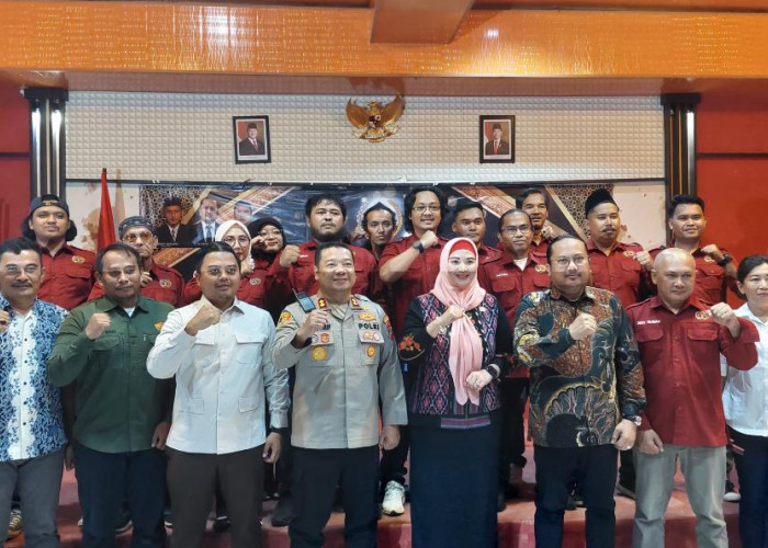 Pengurus  PWI Basel Dilantik, Ini Pesan Debby 