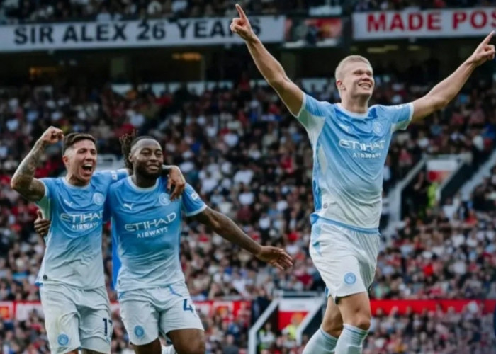 10 Pemain Manchester City Tundukkan Manchester United Lewat Gol Aneh Haaland, Kontroversi! 