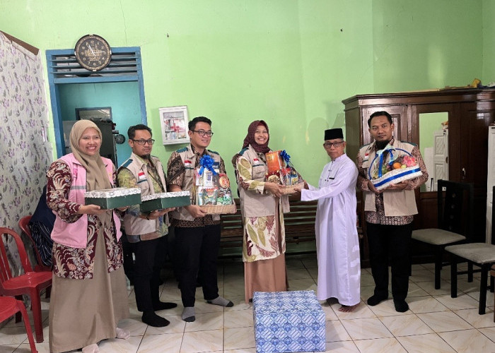 YBM PLN UIW Bangka Belitung Tebar Kasih dan Kebahagiaan di Panti Lansia Al Maa'uun Belitung