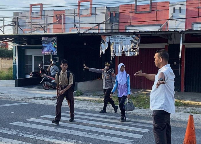 Polresta Pangkalpinang Laksanakan Strongpoint di SMPN 7, Kompol Dewi Pastikan Siswa Aman ke Sekolah