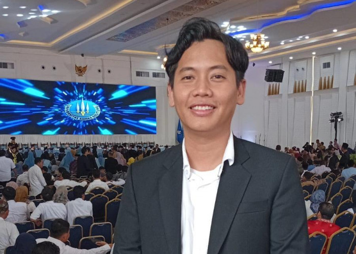 Ikut Bangga UBB Terus Berkembang, Agam DPRD Babel Ngaku Ingin Jadi Dosen