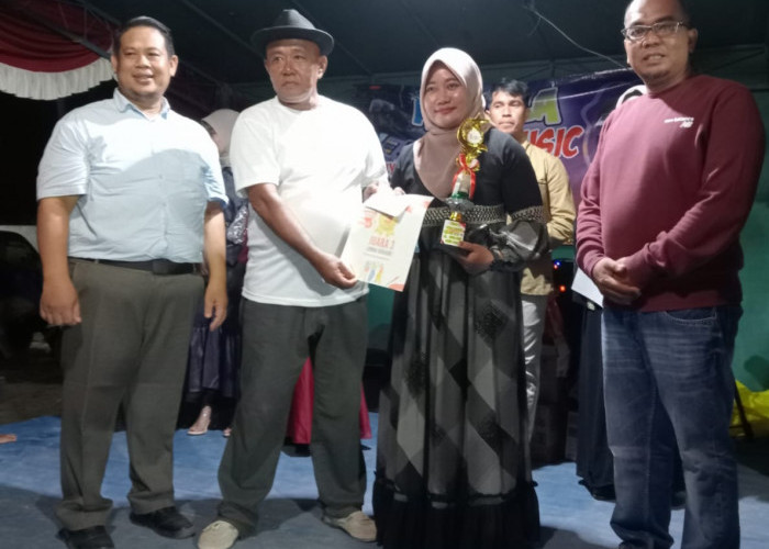 Warga Sinarbaru Meriahkan HUT RI dengan Lomba Karaoke 