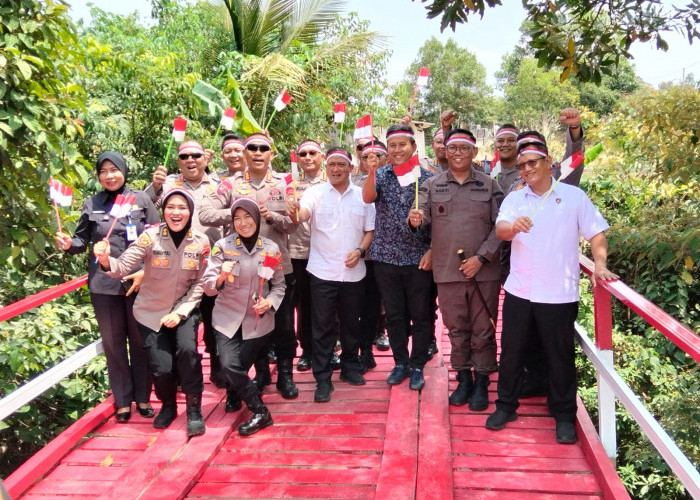 Bupati Fery Insani Resmikan Jembatan Merah Putih Desa Air Ruai Pemali   