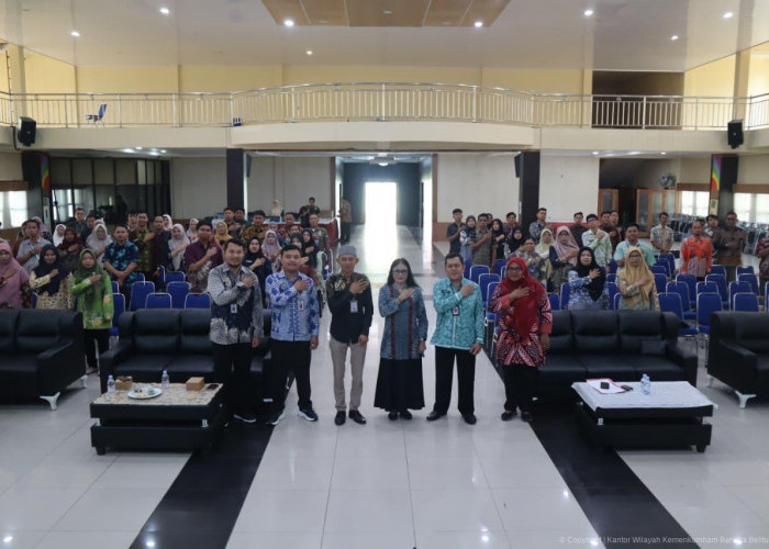 Optimalisasi Regulasi dan JDIH Desa: Kanwil Kemenkum Babel Hadir sebagai Narasumber Bimtek JDIH Beltim 2025