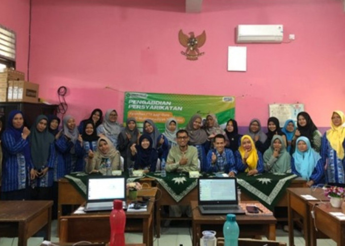 TPD PMTK dan PGSD Unmuh Babel Latih Guru SD dan SMP Muhammadiyah Sungailiat