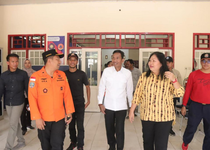Pj Gubernur Suganda Kunjungi Pos Unit Siaga SAR dan Damkar Kabupaten Bangka Selatan 