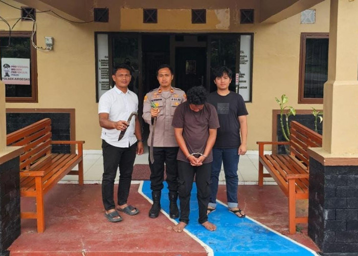 Pemuda Mabuk Nonton Hiburan Malam Bawa Sajam, Berakhir Begini