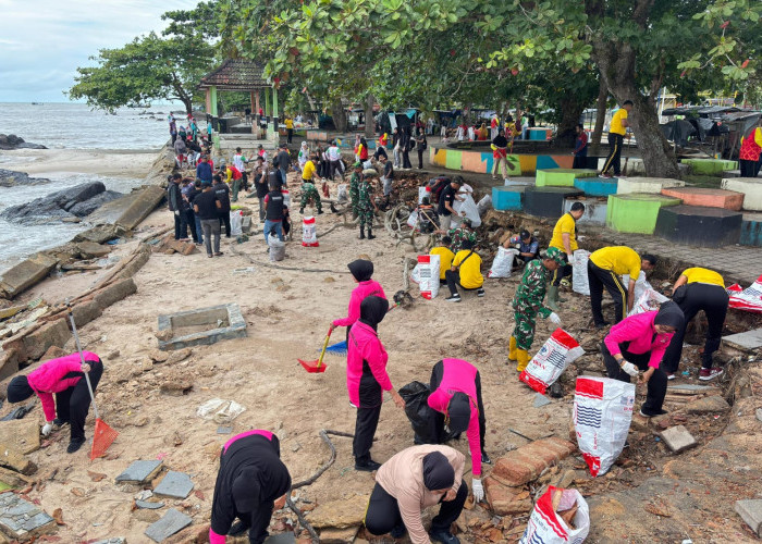 Jalankan Taklimat Presiden Prabowo, Polres Basel Bersama Forkopimda Bersih Bersih Pantai 