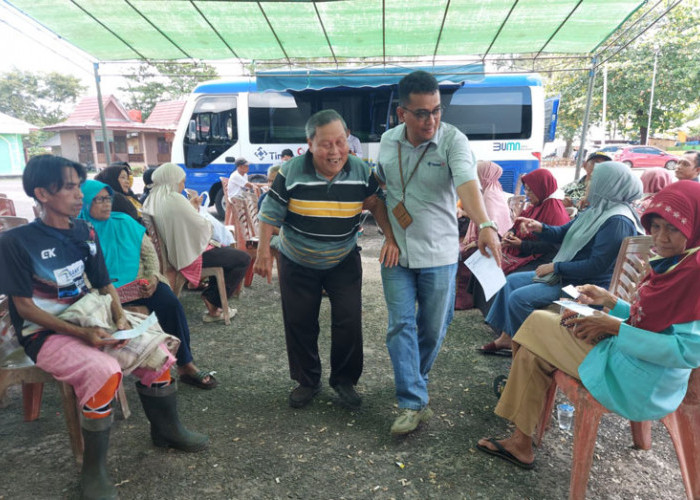 Mobil Sehat PT Timah Tbk, Berikan Layanan Kesehatan Gratis di Pantai Nyiur Melambai