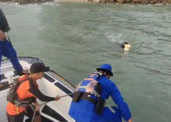 Tim SAR Gabungan Selamatkan Nelayan Korban Tenggelam di Pulau Lampu
