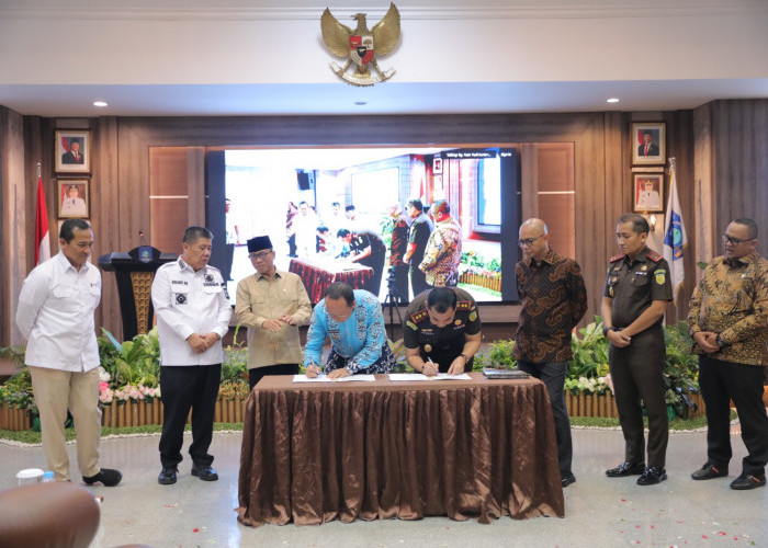 Gubernur Hidayat Arsani Saksikan Penandatanganan MoU Pemkab/kota dengan Kejaksaan