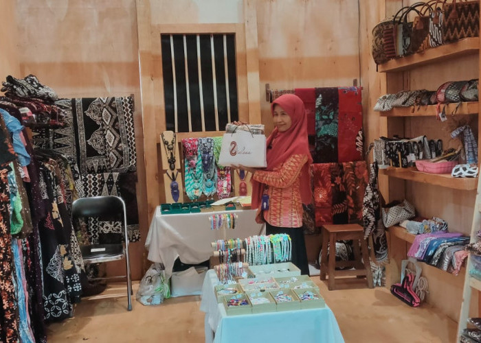Manfaatkan KUR BRI, Zialova Batik Sukses Bertransformasi Jadi Produsen Fashion Lokal Favorit di Pekalongan
