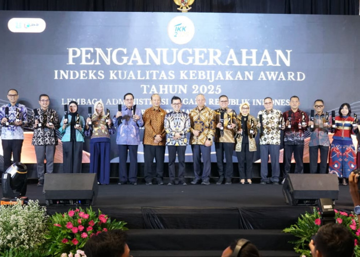 Prestasi Gemilang! Kementerian Hukum Raih Predikat Unggul IKK 2025