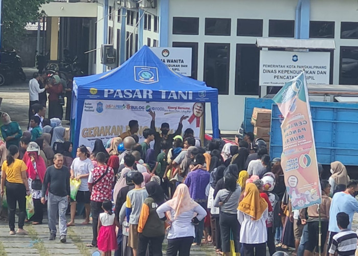 2 Ton Beras Terjual di Operasi Pasar Kelurahan Temberan