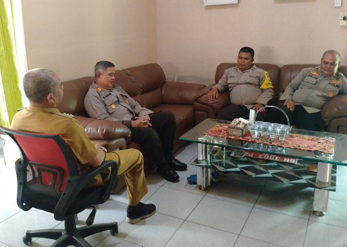 Pasca Sertijab, Kapolsek Taman Sari Silaturahmi dan Perkuat Sinergitas ke Kantor Kecamatan Pangkalbalam