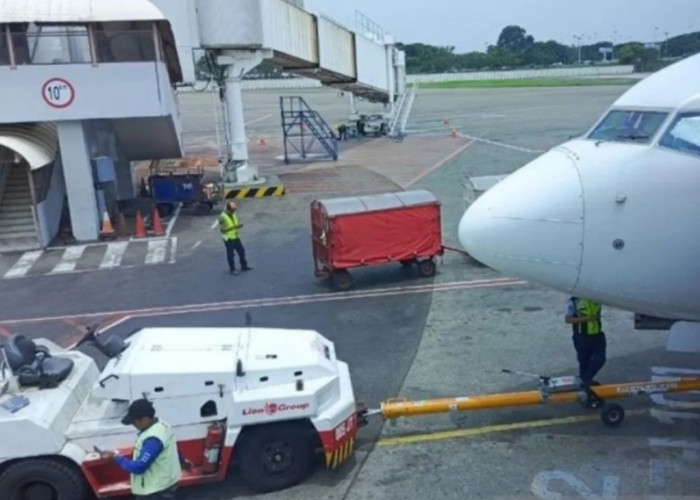 Erupsi Anak Krakatau Berimbas ke Babel, Penerbangan Bandara Pangkalpinang Dibatalkan 