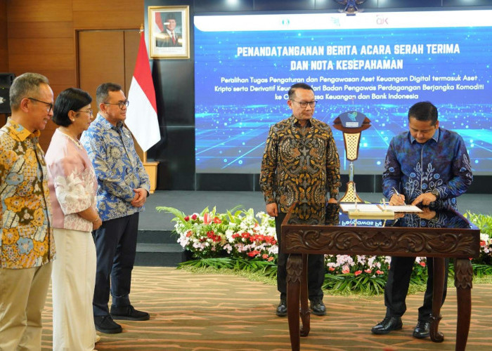 Pengaturan Aset Keuangan Digital Dialihkan ke OJK & BI