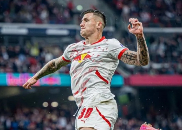 Setan Merah Ikut Kejar Striker RB Leipzig, Beri Penawaran 1,6 Triliun