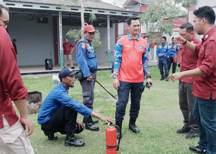 Gandeng Damkar, Lapas Narkotika Pangkalpinang Gelar Pelatihan Simulasi Penyelamatan Keadaan Darurat Kebakaran