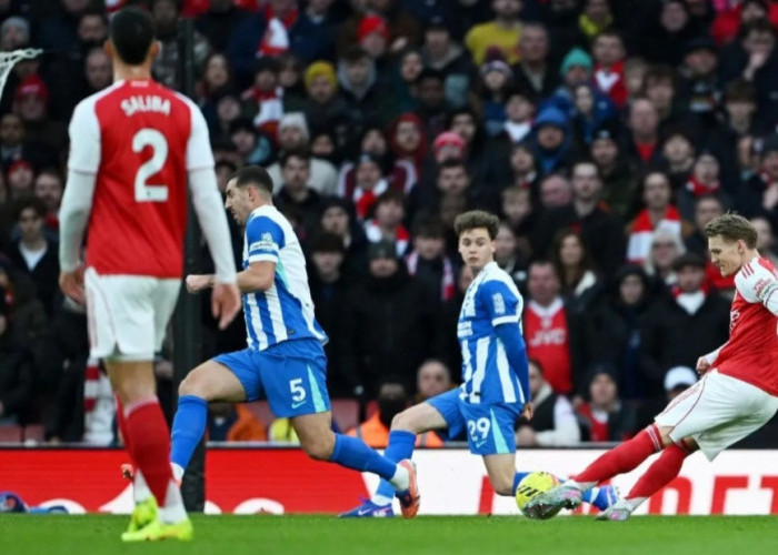 Arsenal, City, Villa Menjauh ke Puncak