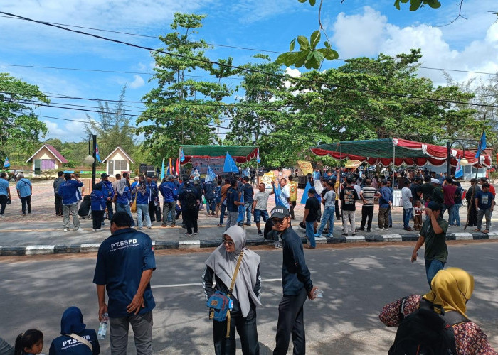 Polresta Pangkalpinang Siagakan 300 Personel Amankan May Day di Pantai Pasir Padi   
