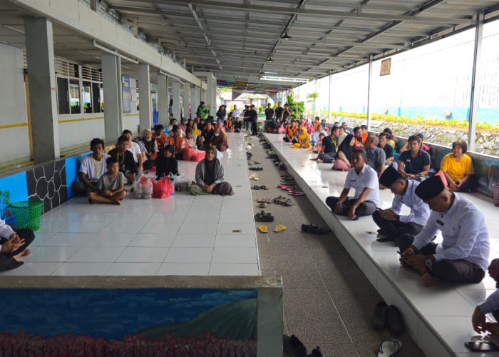 Bersatu Menundukkan Kepala Seraya Berdoa dari Lapas Pangkalpinang untuk Negeri