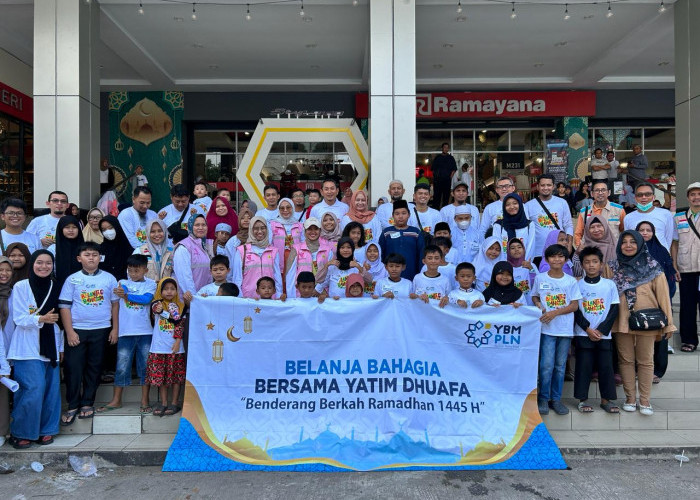 Kejar Berkah Ramadan, PLN Babel Hadirkan Senyum Kebahagiaan Anak Yatim Dhuafa Melalui Program Belanja Bahagia