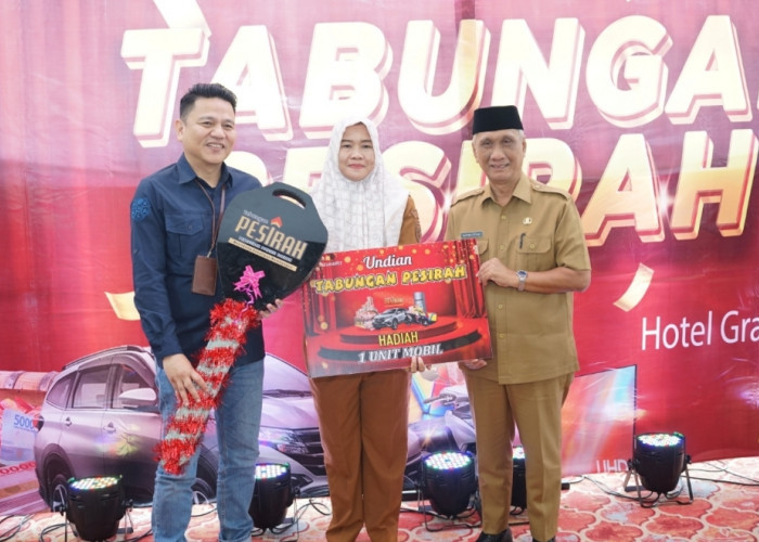 Bank Sumsel Babel Lubuklinggau Beri Kejutan Hadiah Mobil Toyota Rush untuk Nasabah Setia