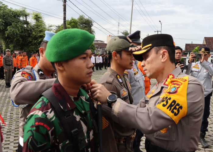 Kapolresta Pangkalpinang Pimpin Apel Gelar Pasukan Operasi Ketupat Menumbing 2025