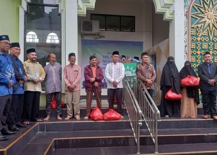 Milad ke 112, Muhammadiyah Bangka Salurkan 57 Paket Sembako