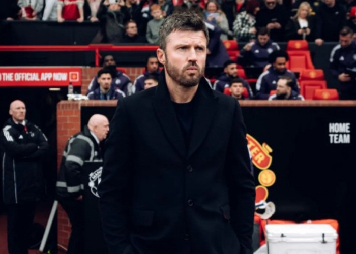 Bawa Manchester United Melesat, Nasib Pelatih Michael Carrick Belum Jelas