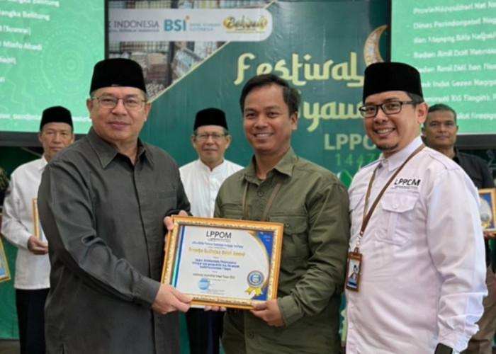 Perkuat UMK Halal di Babel, HUB UMK PLN UIW Babel Raih Penghargaan LPPOM