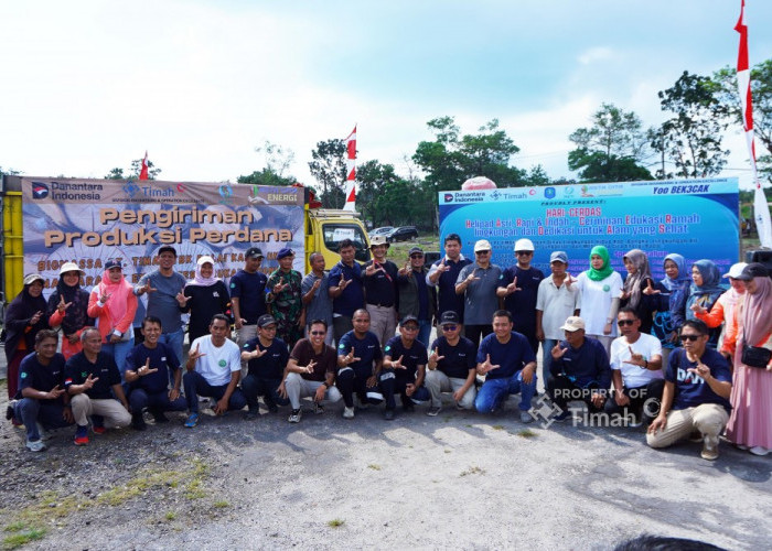 PT Timah Gelar Gotong Royong Hingga Serahkan Bantuan