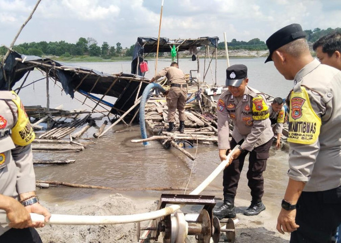 Tindak Tegas! Tim Gabungan Bongkar Tambang Ilegal yang Ancam Pengguna Jalan di Desa Mapur