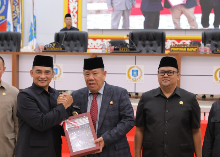 Kawal Revisi Perda RZWP3K, Gubernur Hidayat Arsani Tegaskan Sinergi dan Prinsip Kehati-hatian Tata Ruang Laut