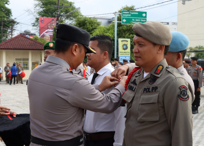 Waka Polresta Pangkalpinang Pimpin  Apel Gelar Pasukan Operasi Mantap Brata 2023-2024