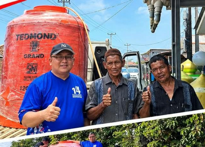 Tak Kunjung Hujan, Anggota DPRD Basel Suwandi Terus Salurkan Air Bersih Demi Warga yang Kesusahan