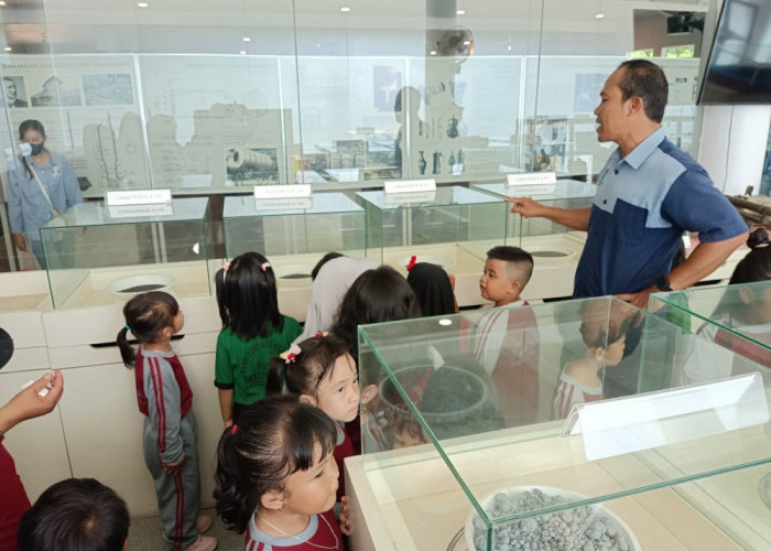 Mengenal Sejarah Timah dan Kota Mentok, Museum Timah Indonesia Mentok Sering Dikunjungi Pelajar