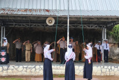 Polres Bangka Perkuat Karakter Pelajar Lewat Program Polisi Peduli Pendidikan di SMPN 5 Sungailiat