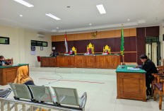 Eks Ketua Bawaslu Bangka Sugesti Dituntut Jaksa Satu Tahun Penjara