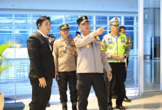 Kapolda Babel Pantau Pos Pengamanan di Bandara-Pelabuhan, Pastikan Pelayanan Mudik Aman