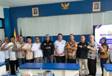Jalin Kerja Sama, Polman Babel dan Apkasindo Tandatangani MoU, Siapkan Beasiswa Anak Petani Sawit