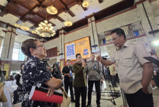 Sambil Menangis, Seorang Ibu Rumah Tangga Adukan  Pelanggaran Jabatan Notaris ke Menteri Hukum