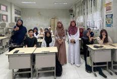 Persiapkan Siswa SMK Hadapi Tantangan Global, UBB Perkuat English Club di SMKN 5 Pangkalpinang