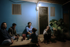 PLN Hadirkan Keadilan Energi Lewat Program Tirai Kasi di Kecamatan Ndona Timur, NTT