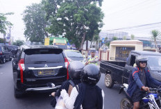 Kapolresta Pangkalpinang Turun Langsung Atur Lalu Lintas, Pelajar hingga Pengendara Jadi Perhatian