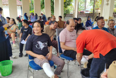Dinsos PMD Babel, Bandara Depati Amir, dan Yayasan Kick Andy Salurkan 31 Kaki Palsu