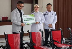 BSB Syariah Salurkan Tujuh Kursi Roda untuk Masyarakat Pangkalpinang